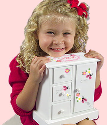 Girls loves personalized jewelry boxes